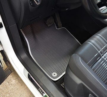 Ворсовые коврики на Volkswagen Tiguan I 2006 - 2017 в Улан-Удэ Ворсовые коврики на Volkswagen Tiguan I 2006 - 2017 в Улан-Удэ