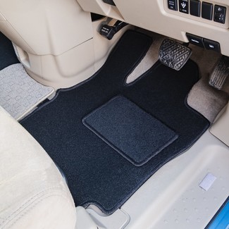 Ворсовые коврики на Nissan Serena (C25) 2005&nbsp;-&nbsp;2010 в Улан-Удэ