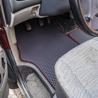 Коврики на Mitsubishi Space Gear 1994 - 2007 в Улан-Удэ Коврики на Mitsubishi Space Gear 1994 - 2007 в Улан-Удэ