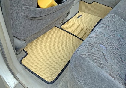 Ворсовые коврики на Toyota Caldina (T21) 1997 - 2002 в Улан-Удэ Ворсовые коврики на Toyota Caldina (T21) 1997 - 2002 в Улан-Удэ