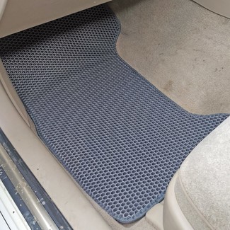 Коврики на Toyota Verossa 2001 - 2004 в Улан-Удэ Коврики на Toyota Verossa 2001 - 2004 в Улан-Удэ