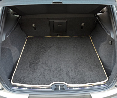 Коврики на Volvo XC40 2017 - 2026 в Улан-Удэ Коврики на Volvo XC40 2017 - 2026 в Улан-Удэ