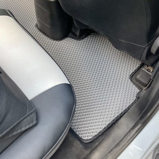 Коврики на KIA Venga 2010 - 2017 в Улан-Удэ Коврики на KIA Venga 2010 - 2017 в Улан-Удэ