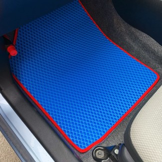 Ворсовые коврики на Toyota Vitz III 2010&nbsp;-&nbsp;2020 в Улан-Удэ