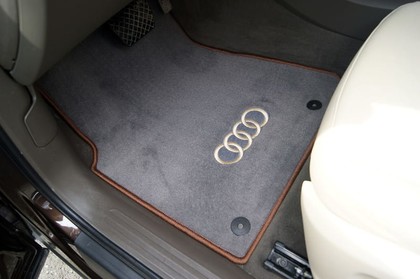 Ворсовые коврики на Audi Q5 I 2008&nbsp;-&nbsp;2017 в Улан-Удэ