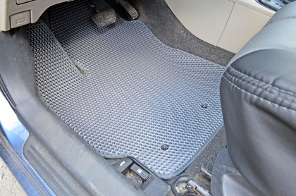 EVA коврики на Toyota Yaris II 2005 - 2011 в Улан-Удэ EVA коврики на Toyota Yaris II 2005 - 2011 в Улан-Удэ