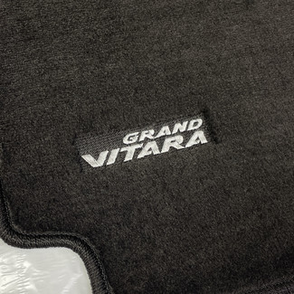 Ворсовые коврики на Suzuki Grand Vitara II 1997 - 2005 в Улан-Удэ Ворсовые коврики на Suzuki Grand Vitara II 1997 - 2005 в Улан-Удэ