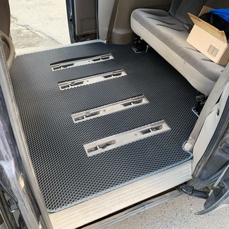 EVA коврики на Chrysler Voyager (RG) 2000 - 2008 в Улан-Удэ EVA коврики на Chrysler Voyager (RG) 2000 - 2008 в Улан-Удэ